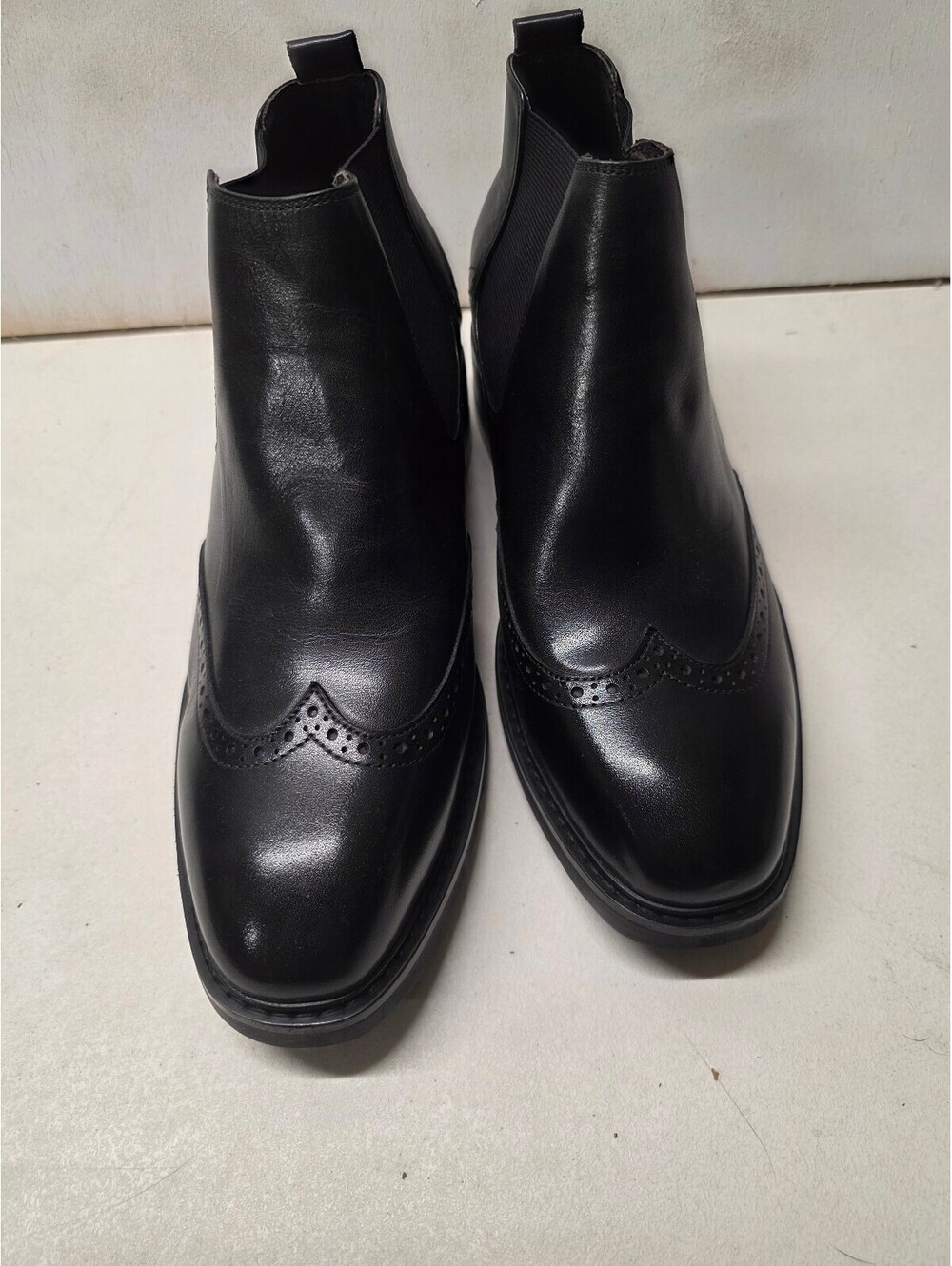 Calden K28802 Men’s Size 9 Black Leather Elevator Boots Wingtip 3" Height